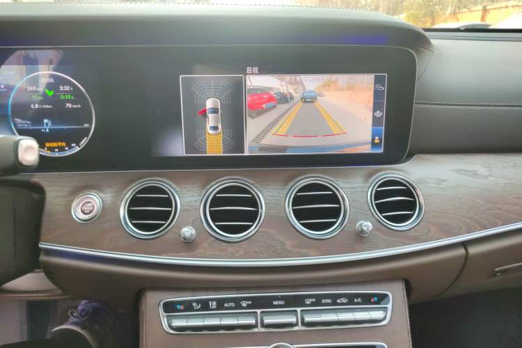 Used Mercedes-Benz E-Class 2020 E 260 L
