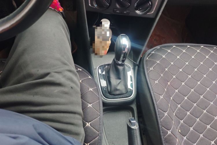 Used Volkswagen Polo 2016 1.6L Automatic Comfort Model