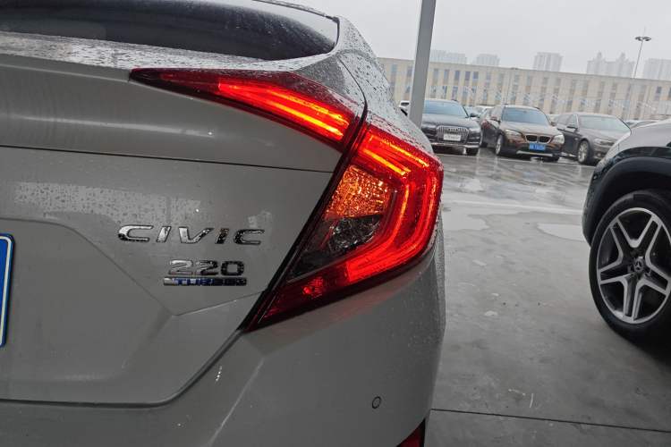 Used Honda Civic 2019 220TURBO CVT Dynamic Edition China VI Right Rear Taillight