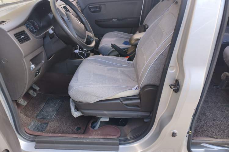 Used Wuling Rongguang V 2018 1.5L Standard Version Left Front Seat