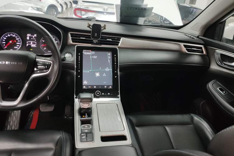 Used Roewe RX5 2022 330TGI Automatic National Style Edition Audio And AC Panel