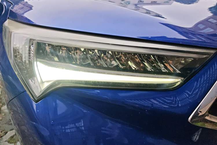 Used Acura CDX 2016 1.5T Two-Wheel Drive Deluxe Edition