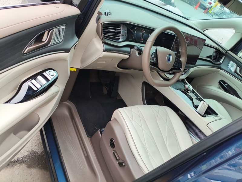 Used Denza D9 2022 DM-i 970 Four-Wheel Drive Flagship Model — 15