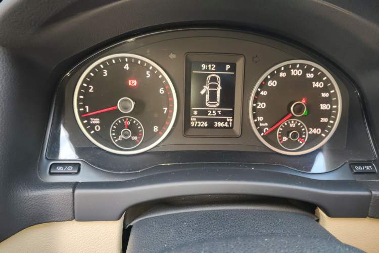 Used Volkswagen Tiguan 2015 1.8TSI Automatic Two-Wheel Drive Comfort Edition Instrument Cluster