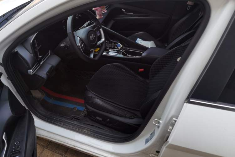 Used Hyundai Elantra 2022 1.5L CVT LUX Prestige Edition