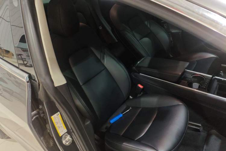 Used Tesla Model 3 2019 Standard Range Rear-Drive Upgraded Version
