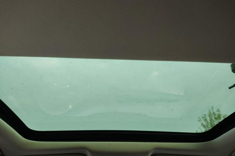 Used Jaguar XFL 2019 XFL 2.0T 250 PS Two-Wheel-Drive Luxury Edition Headliner