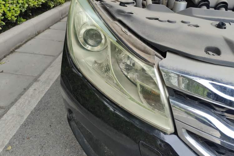 Used BYD Surui 2015 1.5L Manual Luxury Model Right Front Headlight