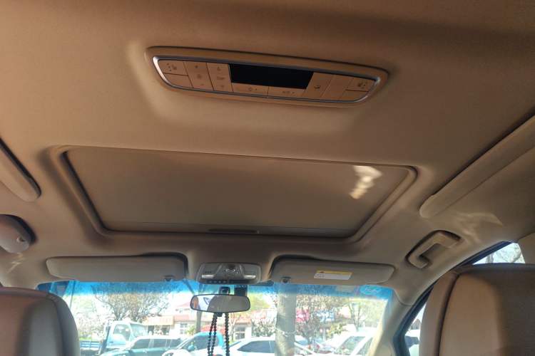 Used Buick GL8 2017 ES 28T Premium Version China V Standard Headliner