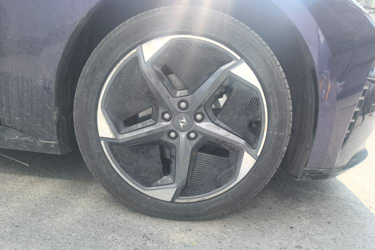 Used Dongfeng eπ eπ007 2024 Range-Extended 200 RuYi Edition