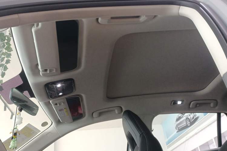 Used Lynk & Co 06 EM-P 2025 EM-P 126 Long-Range Halo