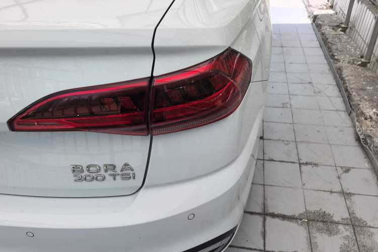 Used Volkswagen Bora 2024 200TSI DSG Comfort Edition Right Rear Taillight