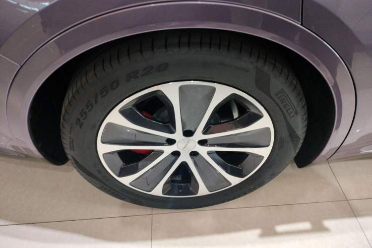 Used Hima Luxeed R7 2024 All-Electric 736 km Ultra