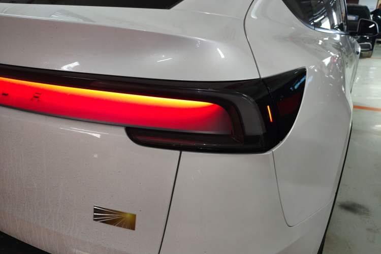 Used Tesla Model Y 2025 Rear-Wheel Drive First Edition
