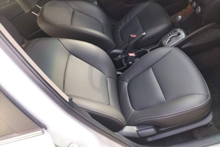 Used Kia K2 2015 Sedan 1.4L Automatic GLS