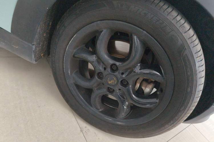 Used MINI 2011 1.6L COOPER Fun Right Front Wheel Hub