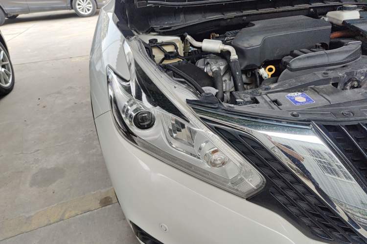 Used Nissan Murano 2017 2.5 S/C HEV XL Four-Wheel Drive Hybrid Prestige Edition Right Front Headlight