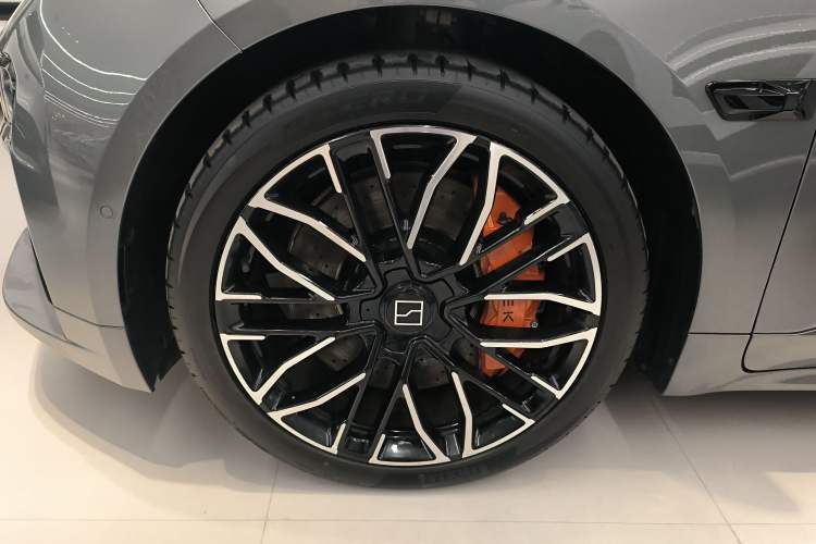 Used Zeekr 001 2025 YOU Edition 100 kWh All-Wheel Drive
