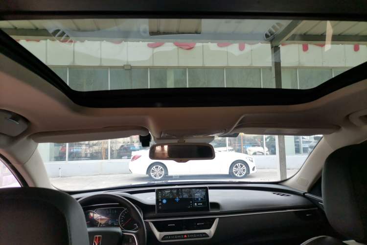 Used Hongqi H5 2022 Classic Model 1.8T Automatic Smart Connect Flagship Edition