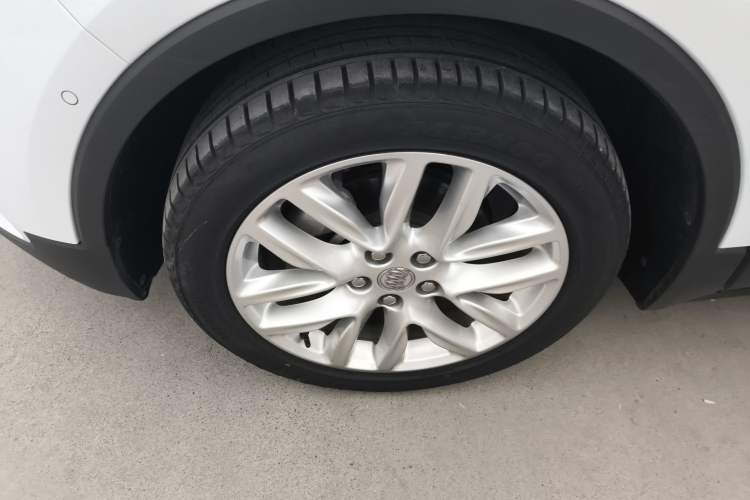 Used Buick Envision 2018 28T Four-Wheel Drive Luxury Model
