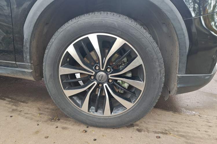 Used GAC Trumpchi GS8 2017 320T Two-Wheel Drive Luxury Smart Connectivity Version (7 Seats)