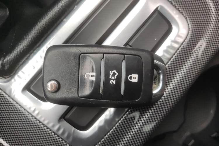 Used Changan CS55 2017 1.5T Manual Colorful Edition
