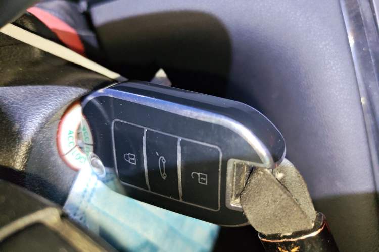 Used Peugeot 3008 2013 2.0L Automatic Trend Edition
