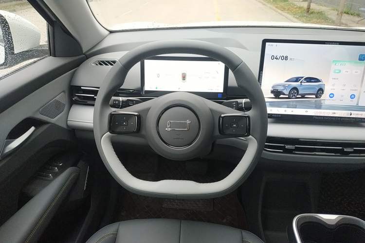 Used Bestune Yueyi 03 2025 445km Joyful Edition