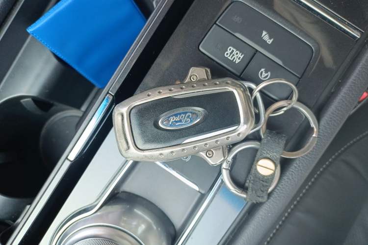 Used Ford Taurus 2018 EcoBoost 245 Premier Edition China VI Standard