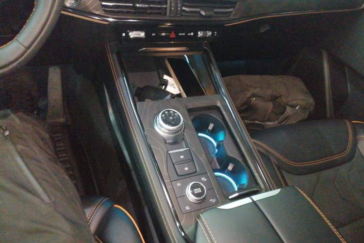 Used Ford Explorer 2023 EcoBoost 285 Kunlun Peak Edition 6-Seater