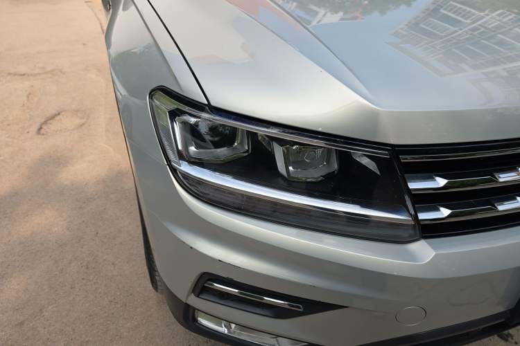 Used Volkswagen Tiguan L 2019 Revised 330TSI Automatic Two-Wheel Drive Smart & Luxury Edition China VI Standard
