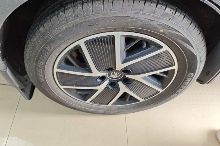 Used BYD Qin L 2024 DM-i 120KM Leading Model
