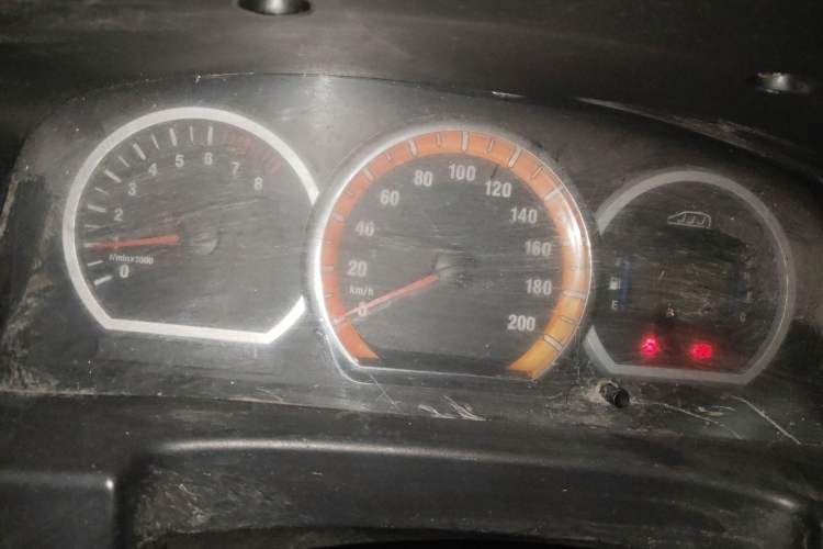 Used FORTHING Lingzhi 2012 Commercial Version 1.6L Special Offer Model