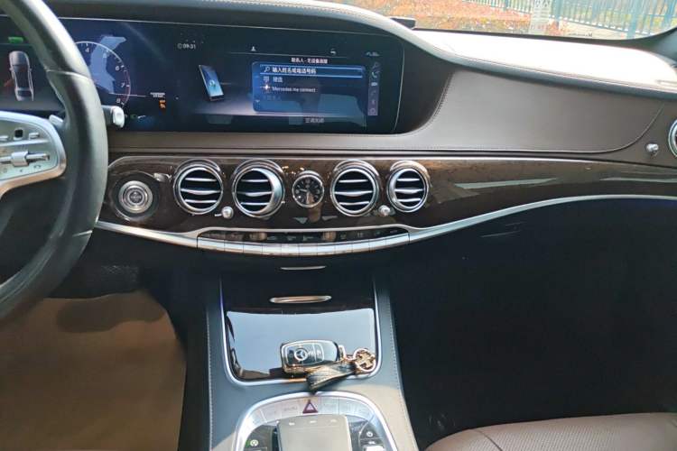 Used Mercedes-Benz S-Class 2019 S 320 L
