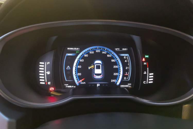 Used Geely Auto Emgrand X7 Sport 2016 1.8TD Automatic ZhiZun Version
