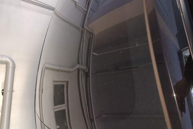 Used Tesla Model Y 2022 Long-Range All-Wheel-Drive Version
