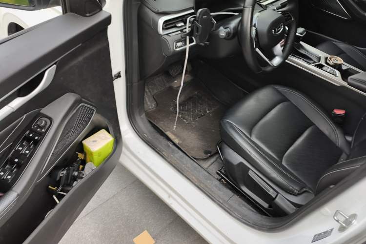 Used Geely Auto Emgrand 2023 4th Generation Champion Edition 1.5L CVT Prestige Model Driver Seat