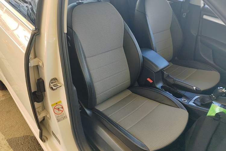 Used Skoda Octavia 2017 1.6L Automatic Chuanxing Edition Right Front Seat