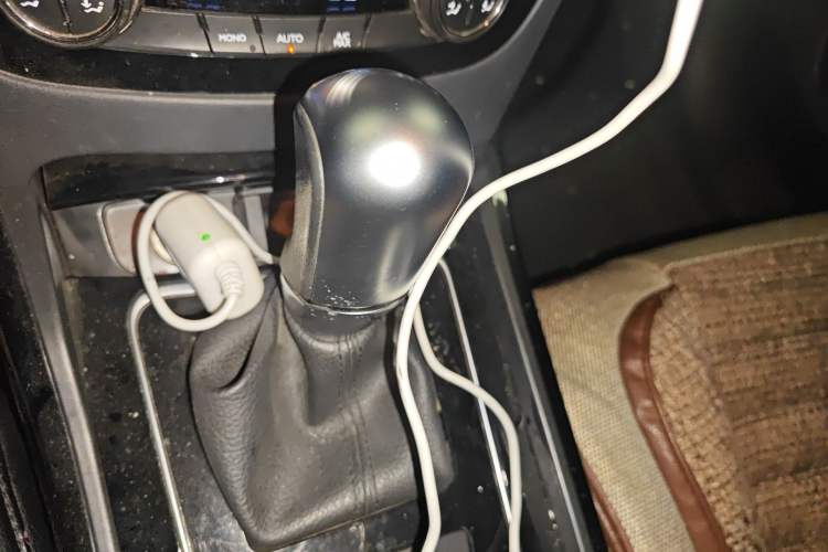 Used Peugeot 508 2012 2.0L Automatic Sunroof Classic Edition Gear Lever