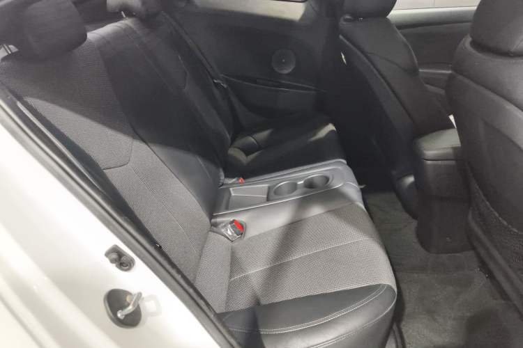 Used Hyundai Veloster 2011 1.6L Automatic Luxury Edition Left Rear Seat