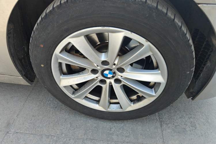 Used BMW 5 Series 2013 520Li Elegant Edition
