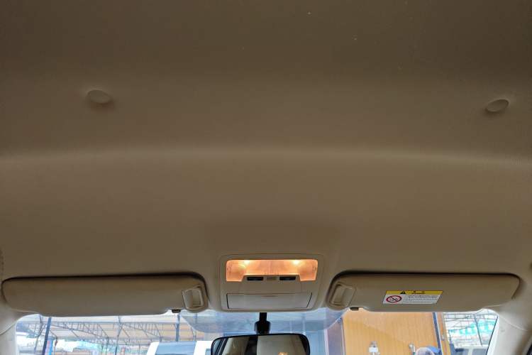 Used Toyota Highlander 2018 2.0T Four-Wheel Drive Elite Edition 7 Seats China VI Standard Headliner