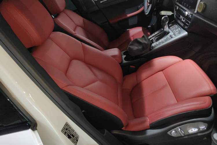 Used Porsche Macan 2018 Macan 2.0T
