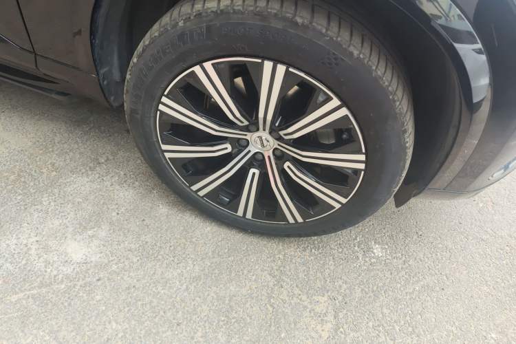 Used Volvo XC90 2024 B6 Zhiyi Luxury 7-Seater Right Front Wheel Hub