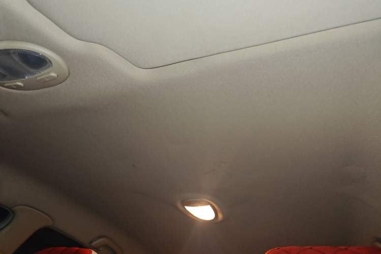 Used Buick Excelle 2011 1.6LX-AT Headliner