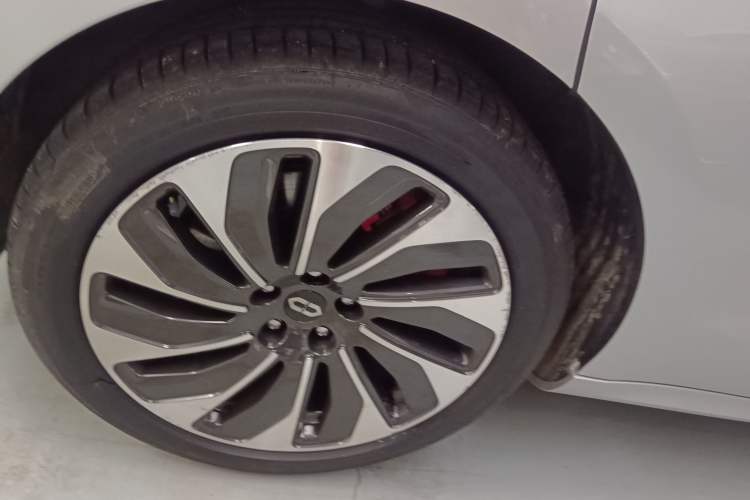 Used Hima AITO M5 2022 Range-Extended Rear-Drive Standard Version
