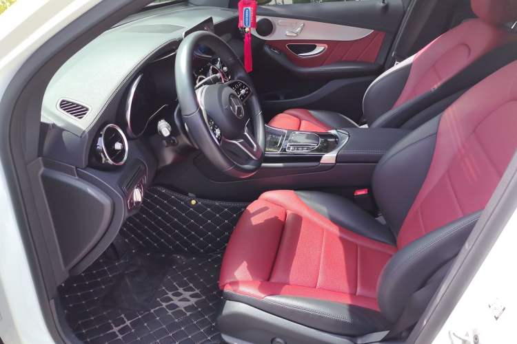 Used Mercedes-Benz GLC Coupe 2021 GLC 260 4MATIC Coupe SUV
