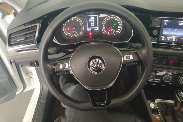 Used Volkswagen Sagitar 2020 280TSI DSG Comfort Version China VI Standard Steering Wheel