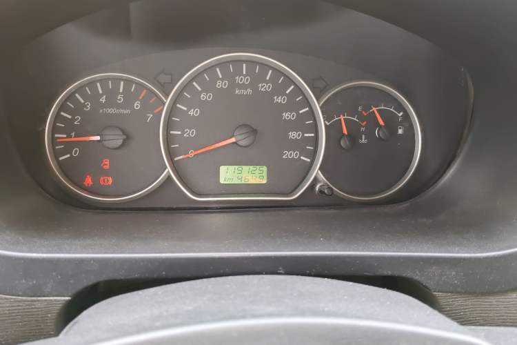 Used Wuling Hongguang 2014 1.2L Standard Model China IV
