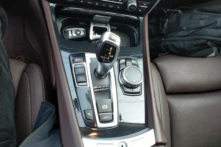 Used BMW 5 Series GT 2015 528i Luxury Edition
